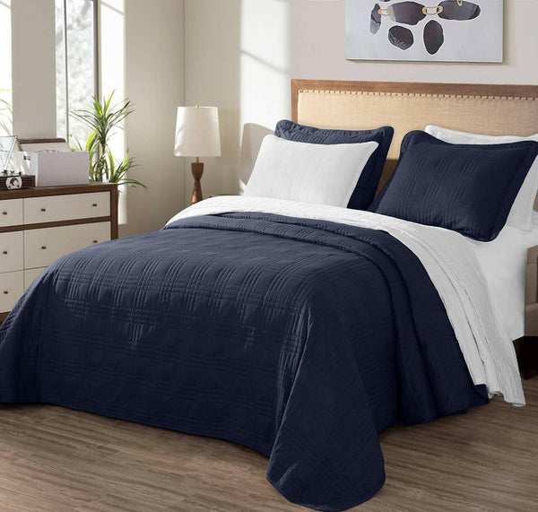 Lightweight navy quilt set in oversized queen size, perfect for all-season use with soft comfort