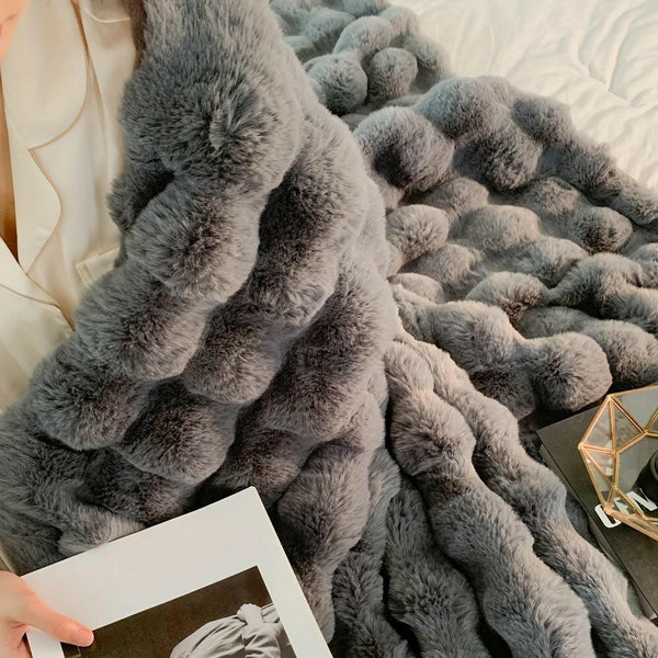 Ultimate Relaxation with the Ultra - Soft Plush Throw Blanket - Textilura