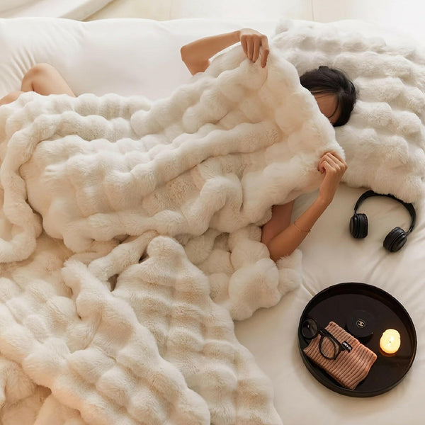 Ultimate Relaxation with the Ultra - Soft Plush Throw Blanket - Textilura
